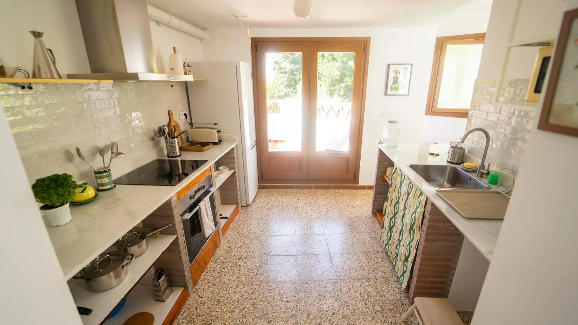 Проживание в семье L57 - Habitaciones En Орхива